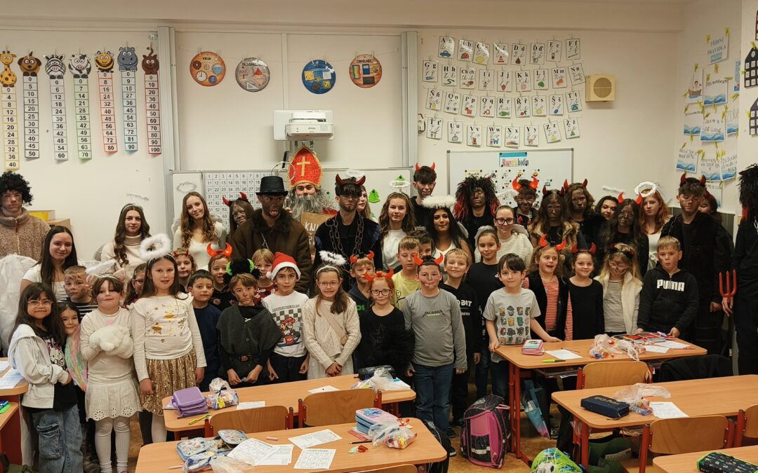 Školou chodí Mikuláš